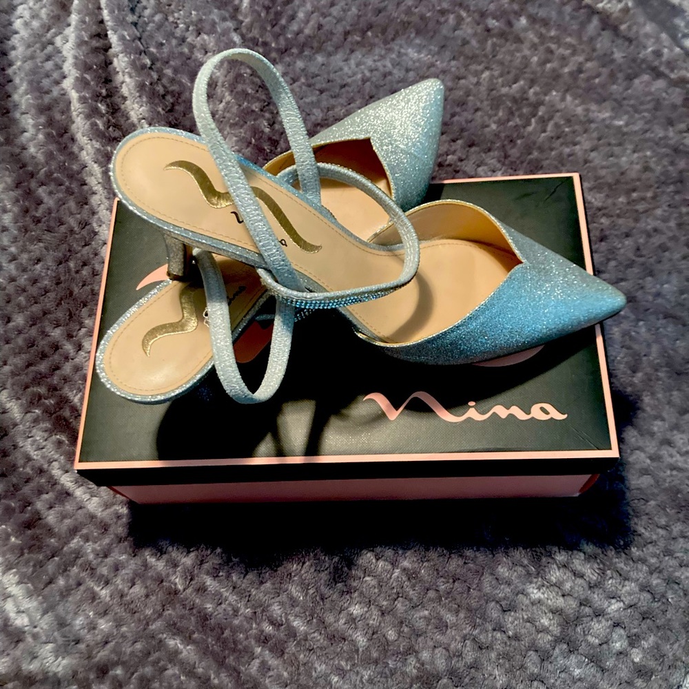 10M Nina Berit Silver Metallic Pump